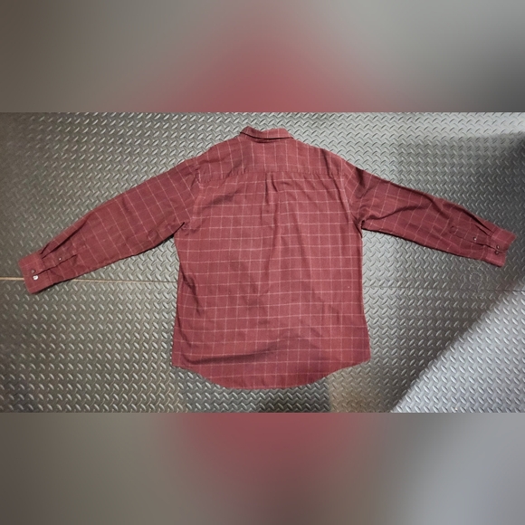 Van Heusen Button Down - Picture 2 of 5